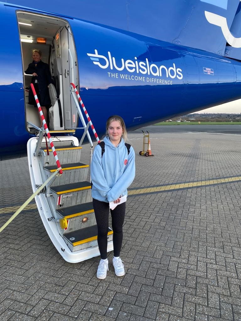 Chloe Gaudion flight funding golf
