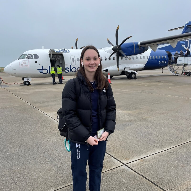 Clara Ginnis flight funding